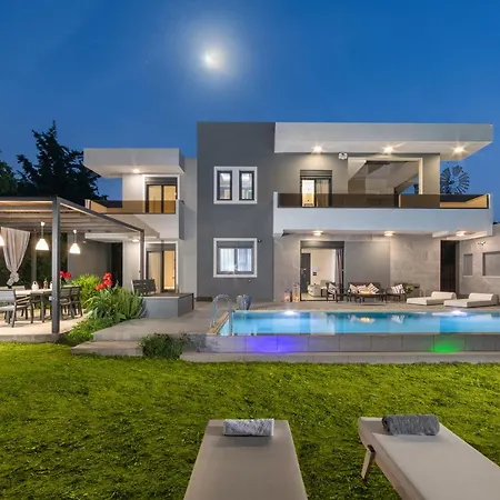 Harmony Residences Pool Villas *